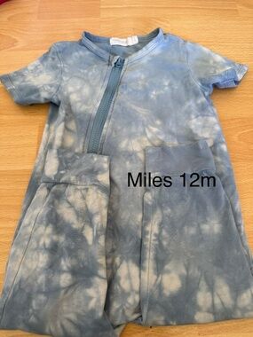 Miles  zip up